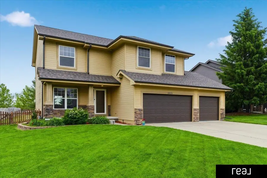 15676 King Street, Bennington, NE 68007 - #3