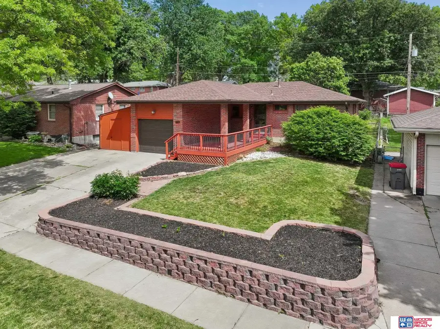 524 Skyway Road, Lincoln, NE 68505 - #2