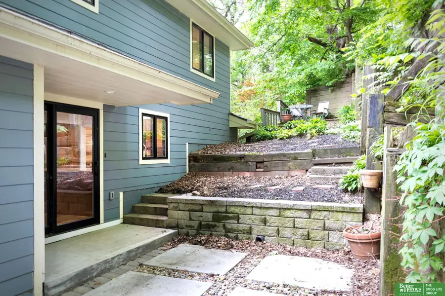 828 Hidden Hills Drive, Bellevue, NE 68005 - #2