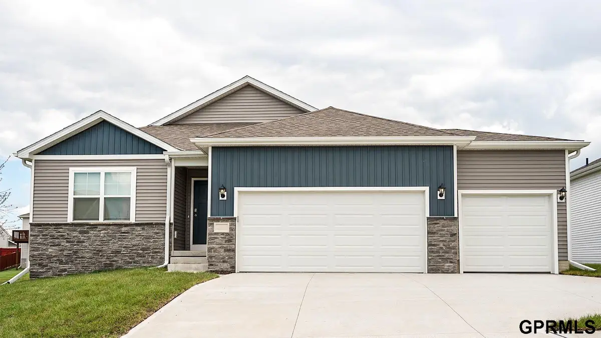 7820 N 170 Street, Bennington, NE 68007 - #1