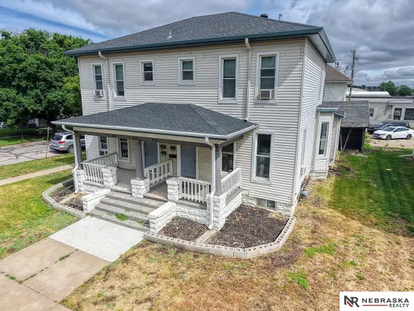 2100 F Street, Lincoln, NE 68510