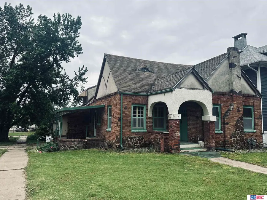 826 5th Street, Fairbury, NE 68352 - #3