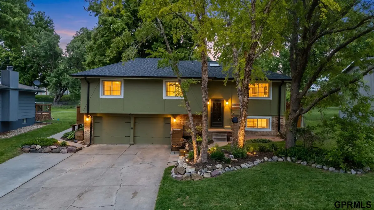 411 Laredo Road, Papillion, NE 68046 - #1