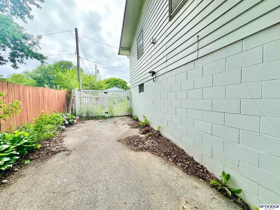 4608 N 90 Street, Omaha, NE 68136 - #3