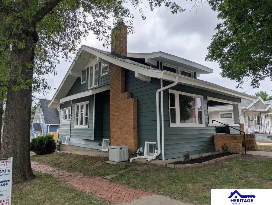 403 N East Avenue, York, NE 68467 - #2