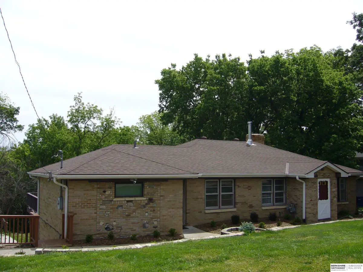 707 N Bellevue Boulevard, Bellevue, NE 68005-4010 - #1