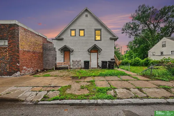 4201 Grand Avenue, Omaha, NE 68111