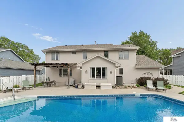 20757 Gingko Circle, Elkhorn, NE 68022