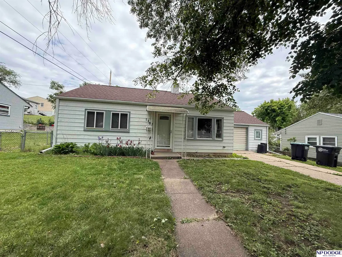 1407 N 70th Avenue, Omaha, NE 68132 - #1