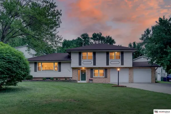 103 Hillcrest Avenue, Bellevue, NE 68005