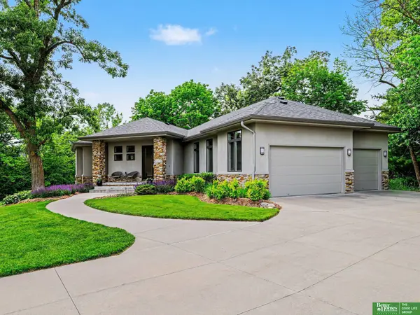 10238 N 29th Court, Omaha, NE 68122