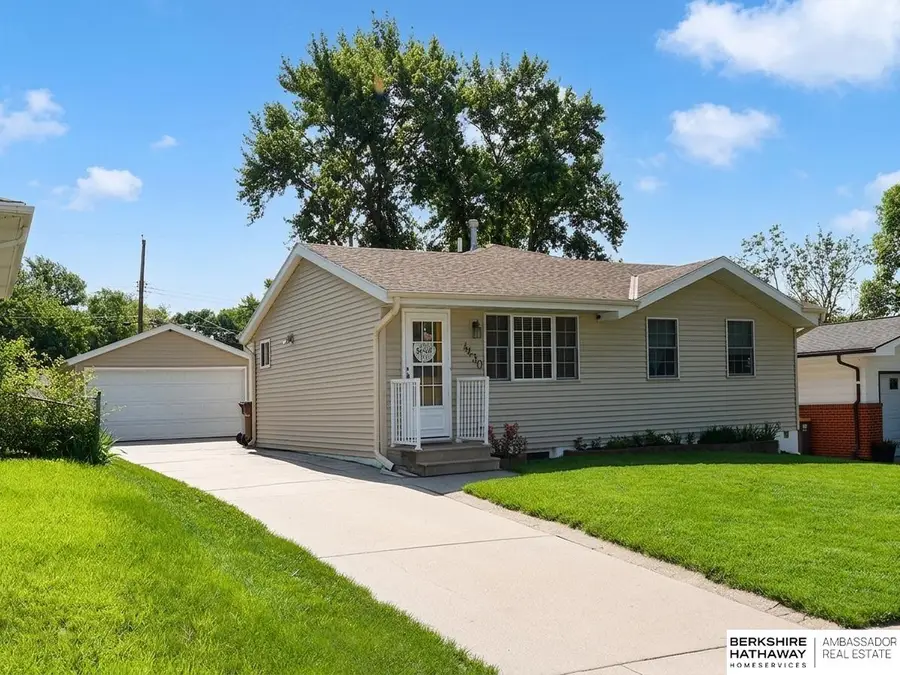 4430 N 10th Street, Lincoln, NE 68521 - #2