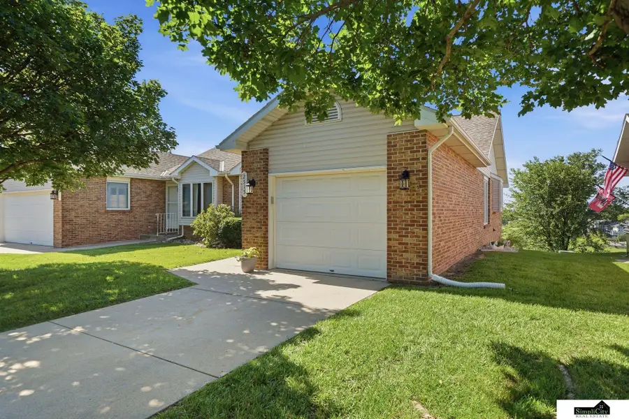 2515 Hollyhock Circle #16, Lincoln, NE 68521 - #2