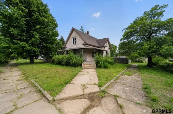 1400 6th Street, Fairbury, NE 68352