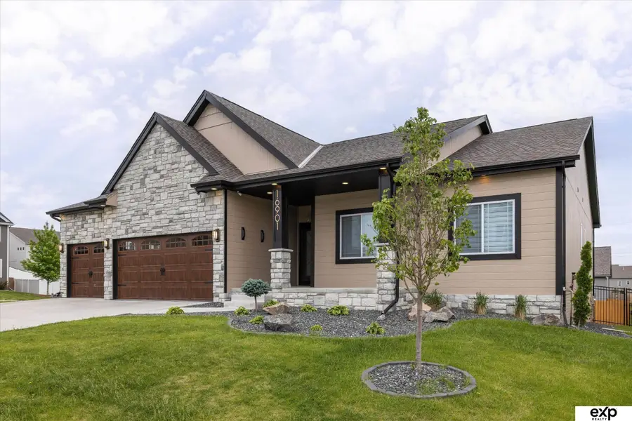 16901 Vernon Avenue, Omaha, NE 68116 - #3