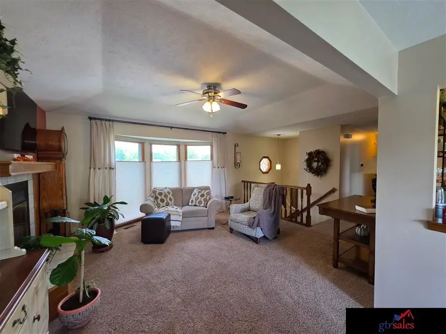 3306 S 152 Avenue Circle, Omaha, NE 68144 - #2