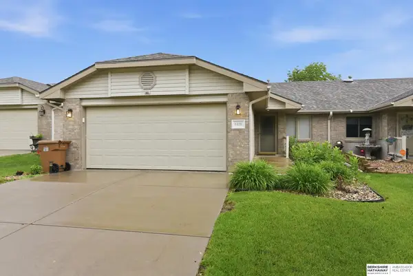 8420 Peregrine Court, Lincoln, NE 68505
