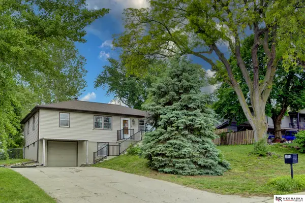 2102 Avery Road, Bellevue, NE 68005