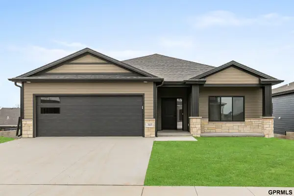 441 N 105th Street, Lincoln, NE 68527