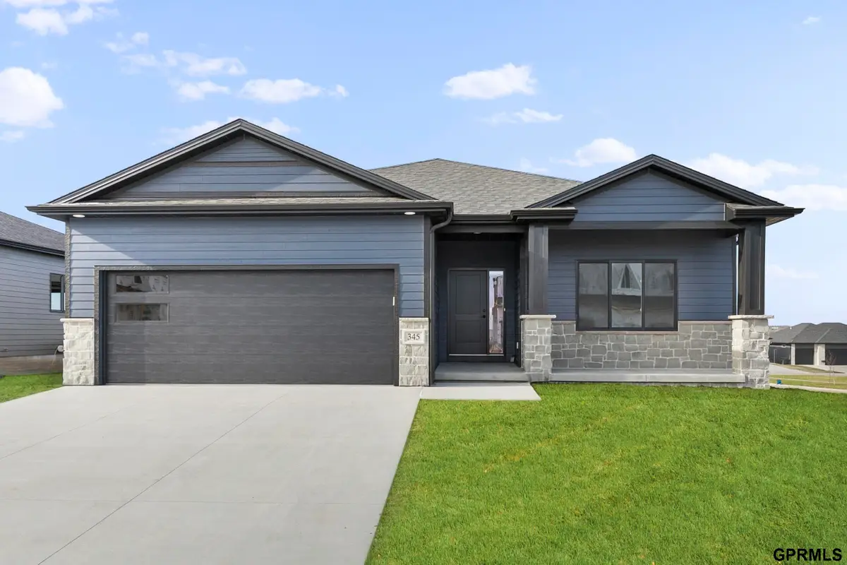 447 N 105th Street, Lincoln, NE 68527 - #1