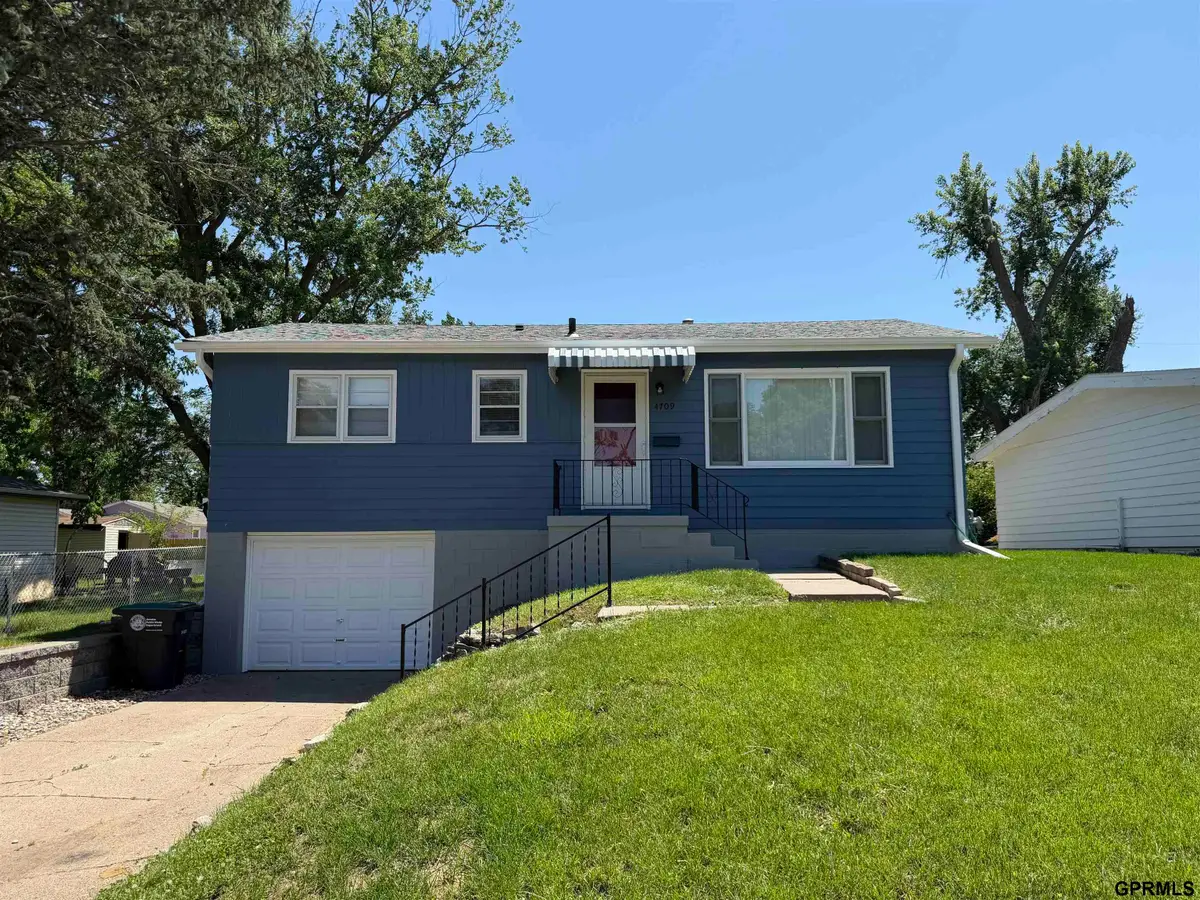 4709 Redick Avenue, Omaha, NE 68152 - #1