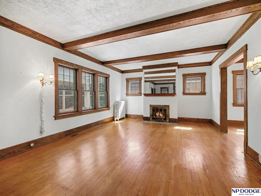 4813 Douglas Street, Omaha, NE 68132 - #3