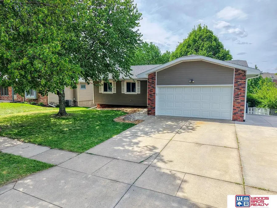 4111 Browning Street, Lincoln, NE 68516 - #3