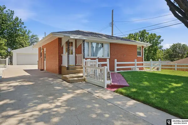 1520 N 61st Street, Lincoln, NE 68505