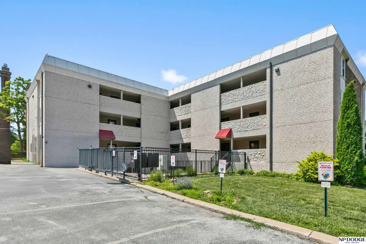 120 S 38 Avenue #0035, Omaha, NE 68131 - #1