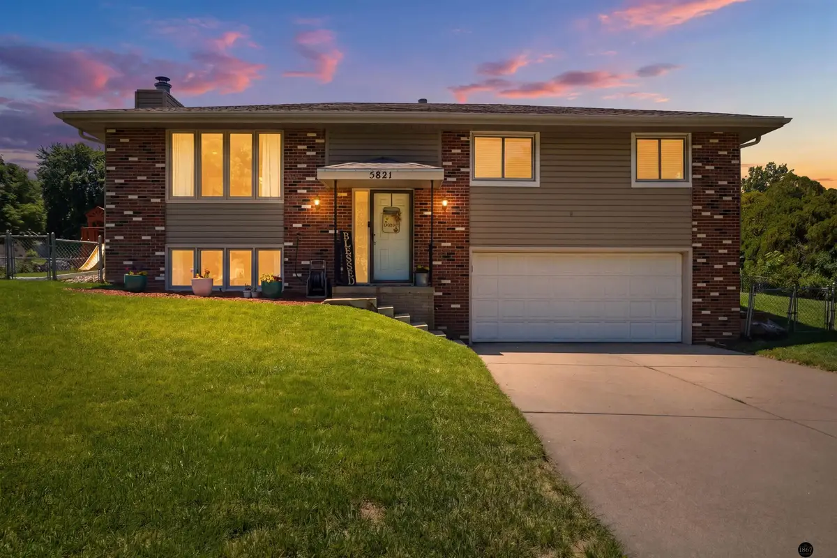 5821 Deerwood Drive, Lincoln, NE 68516 - #1