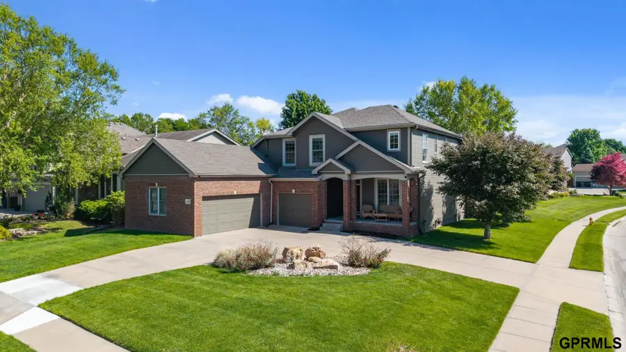 18025 Dewey Circle, Elkhorn, NE 68022 - #2
