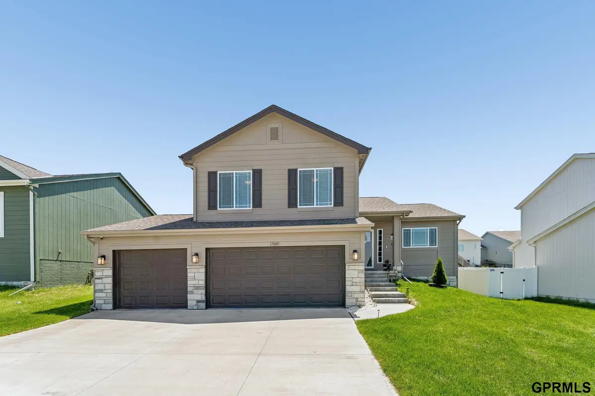 17009 Huntington Avenue, Omaha, NE 68116 - #1