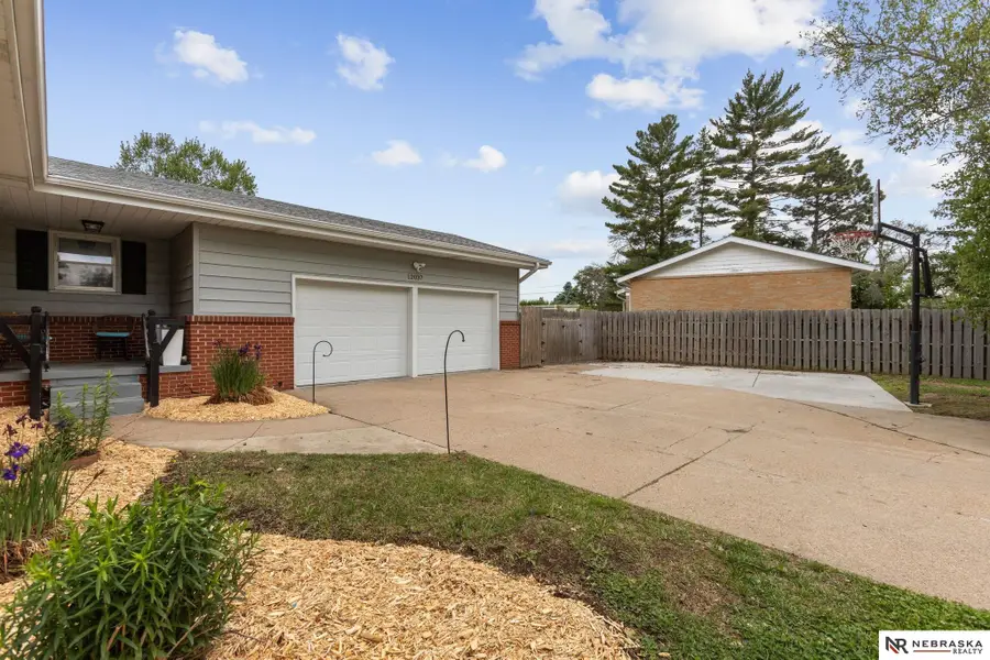 12037 N 40th Street, Omaha, NE 68112 - #2