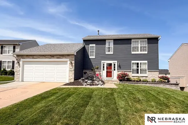 15976 S Street, Omaha, NE 68135