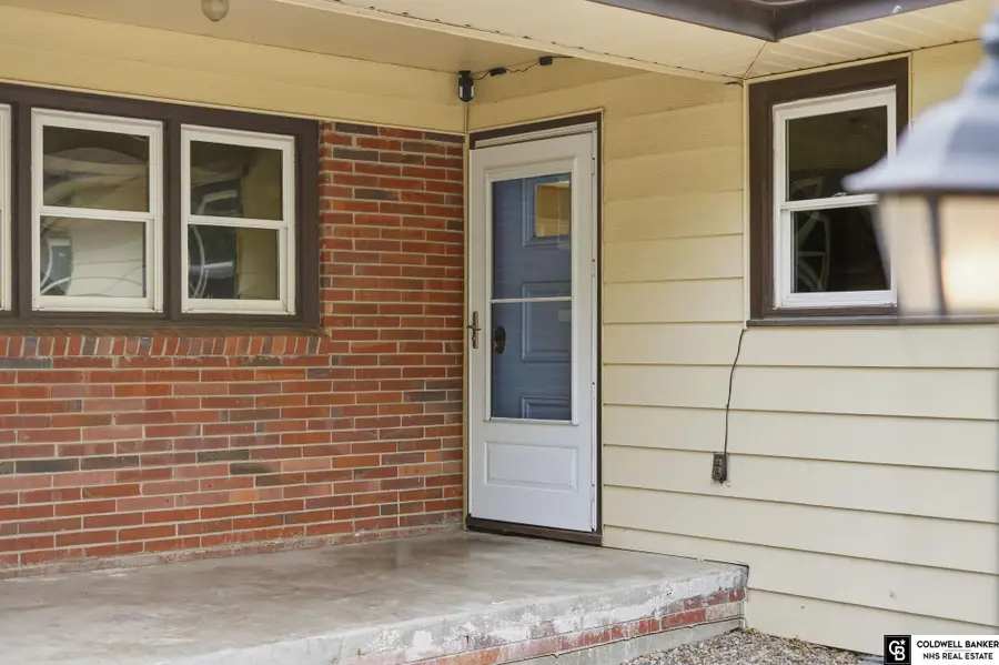 900 Northborough Lane, Lincoln, NE 68505 - #2