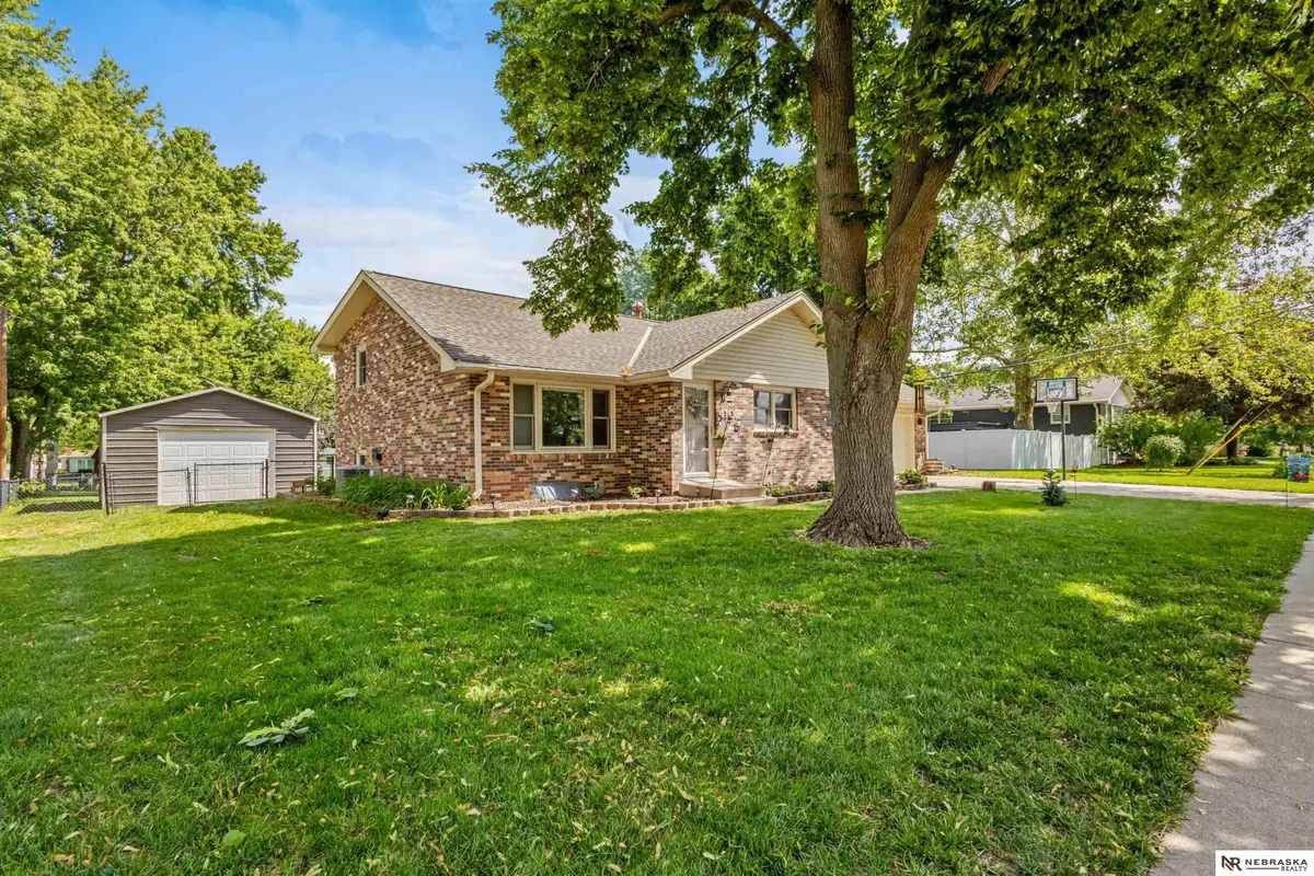 410 Florence Street, Beatrice, NE 68310 - #1