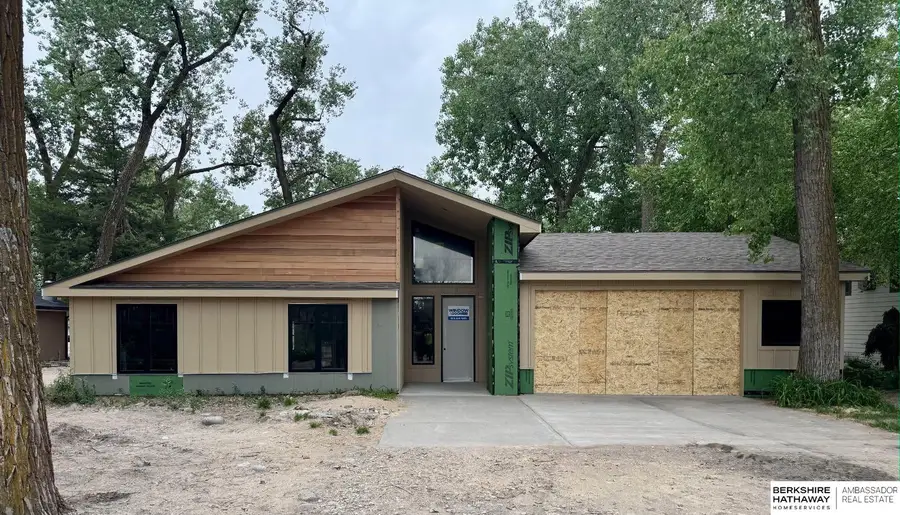 S-1095 Maple Lane, Fremont, NE 68025 - #2