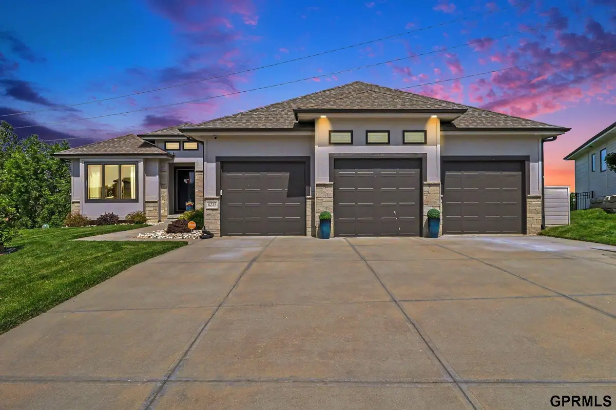 4215 N 187th Street, Elkhorn, NE 68022 - #1