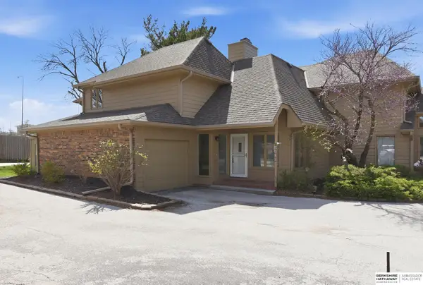 9630 Southby Plaza, Omaha, NE 68124