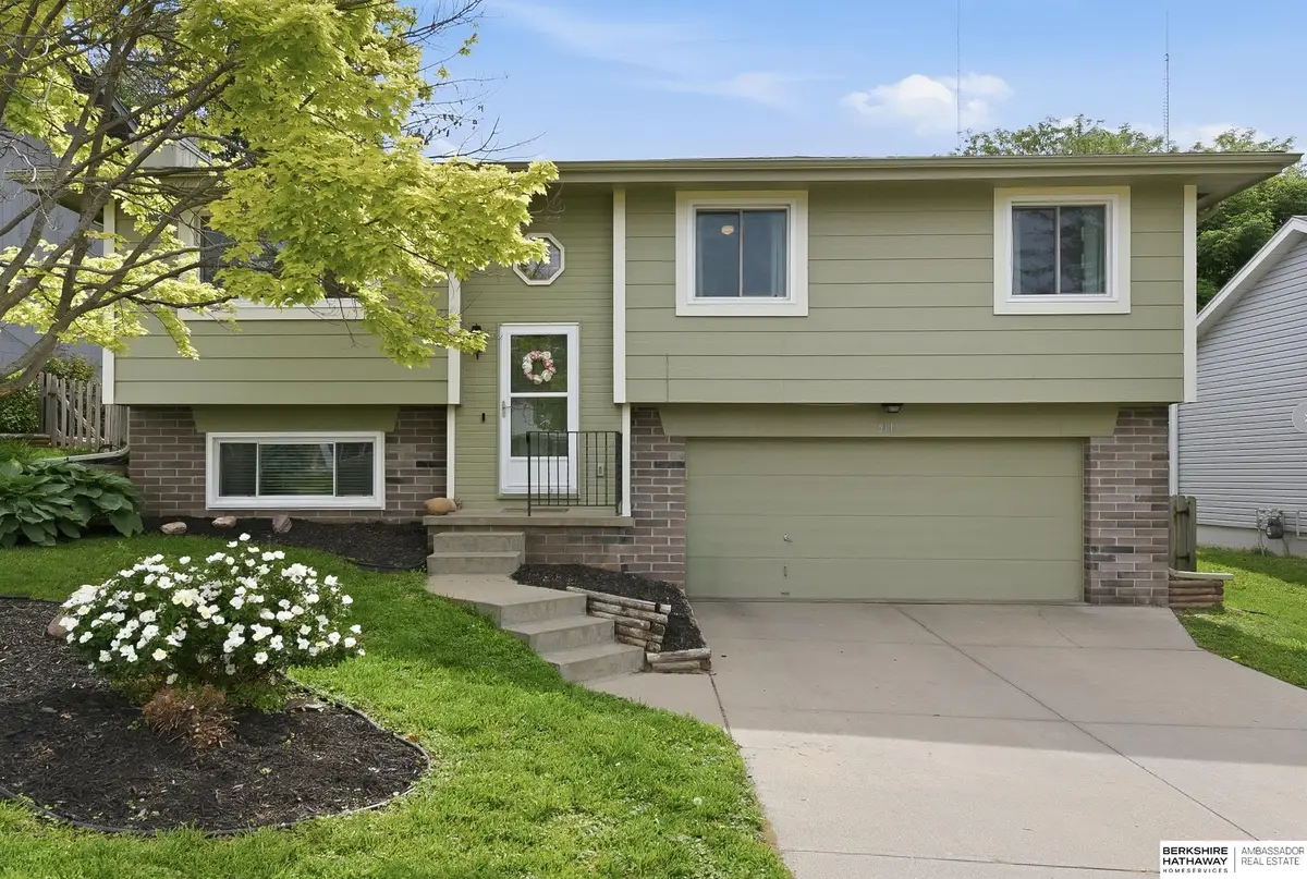 6111 N 79th Street, Omaha, NE 68134 - #1