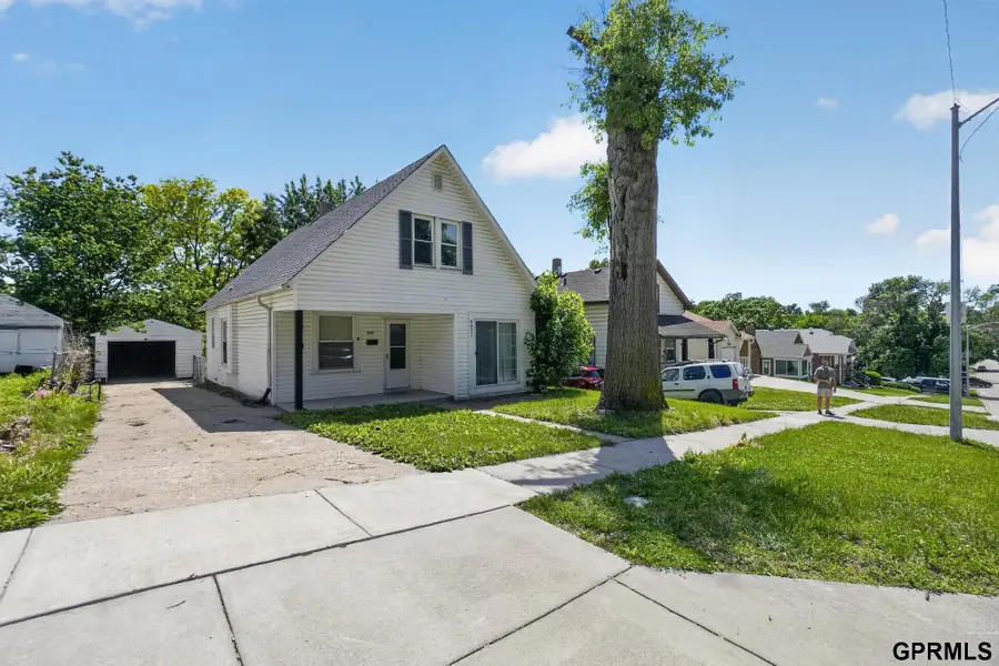 6621 Pinkney Street, Omaha, NE 68104 - #3