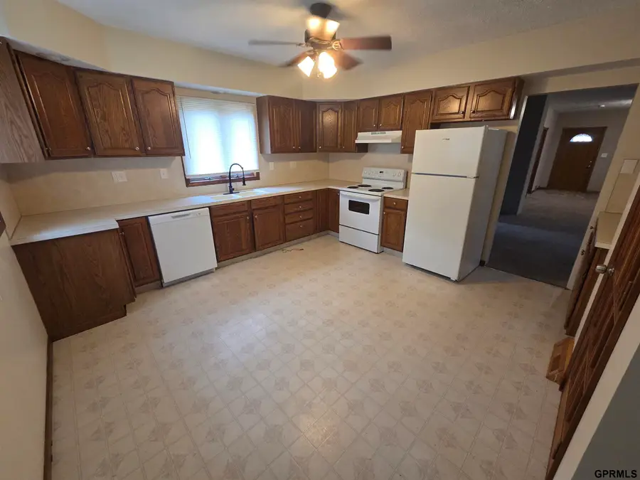 1614 Drexel Street, Omaha, NE 68107 - #3