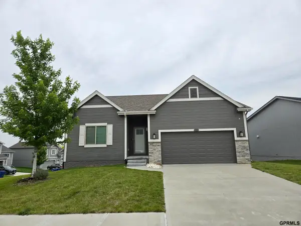 7921 N 149 Street, Bennington, NE 68007