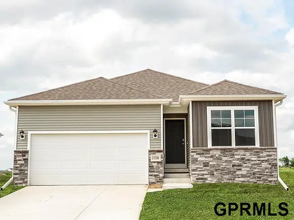 11973 S 114th Avenue, Papillion, NE 68046