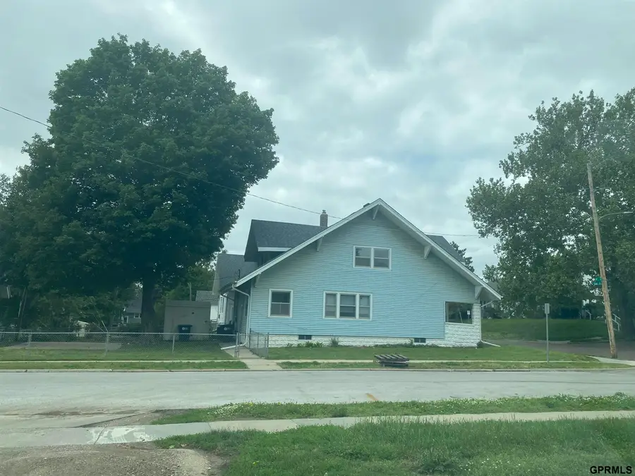 3303 Arbor Street, Omaha, NE 68105 - #2