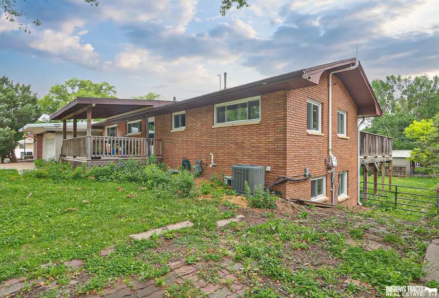 6224 Walker Avenue, Lincoln, NE 68507 - #2