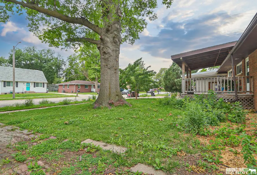 6224 Walker Avenue, Lincoln, NE 68507 - #3