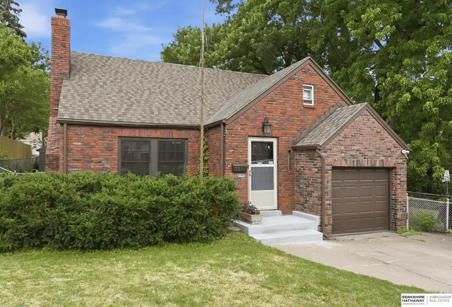 3281 Vinton Street, Omaha, NE 68105 - #2