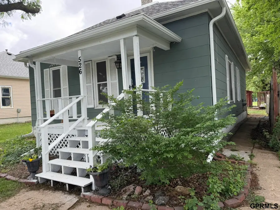 526 F Street, Geneva, NE 68361 - #3