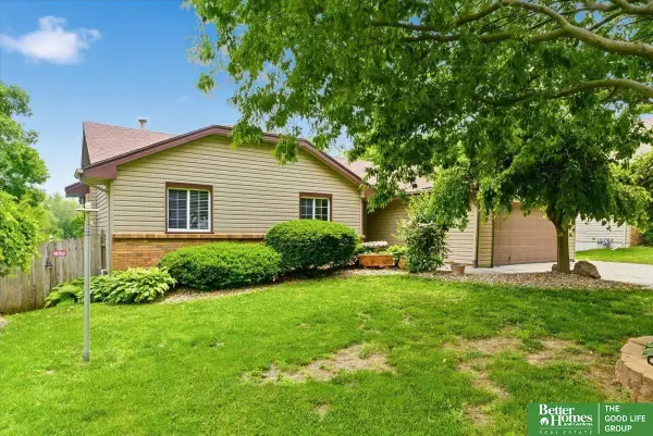 9121 Washington Street, Omaha, NE 68127